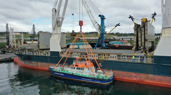 Two workboats with hybrid engine package arrived at the seaport of Vanino