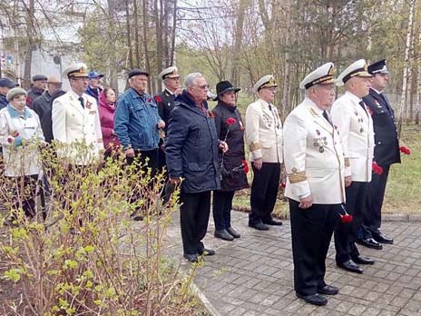 FSUE “Rosmorport” Workers Paid the Tribute to the Memory of Seamen Fallen During the Great Patriotic War