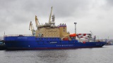 Novorossiysk Icebreaker Returns to Murmansk Seaport