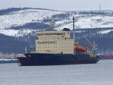Training Practice on Icebreaker Comes to the End