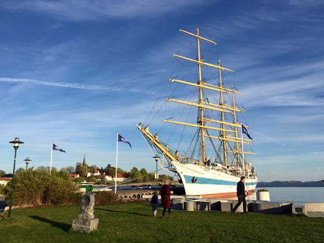Mir Sailing Ship Takes Part in Celebrations Marking Independence Day in Norway