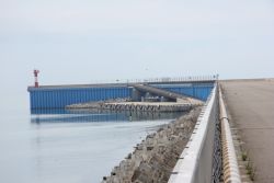 Юго-западный мол в морском порту Сочи Юго-западный мол в морском порту Сочи