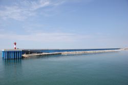 Юго-западный мол в морском порту Сочи Юго-западный мол в морском порту Сочи