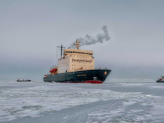 The Kapitan Dranitsyn icebreaker returning from Antarctica has strengthened the icebreaker group in the Gulf of Finland
