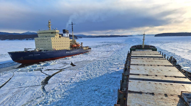Icebreaker assistance of vessels at the Vanino seaport completed