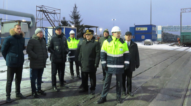 The Governor of the Kaliningrad Region pays a working visit to the Automobile-Railway Ferry Complex in the seaport of Ust-Luga