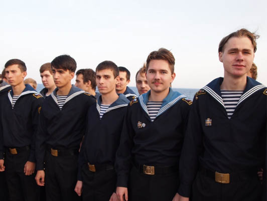 Mir sailing training ship accepts a new shift of cadets