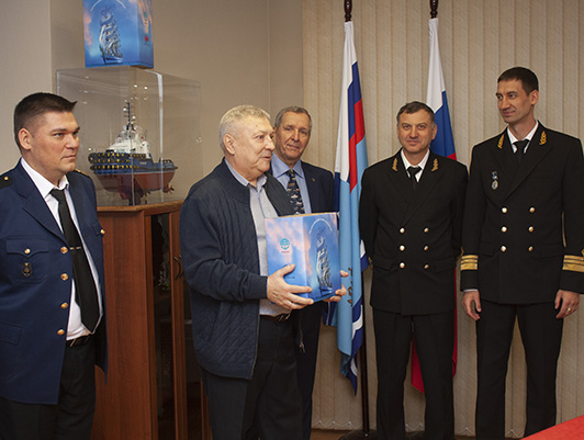 Best employees of the Arkhangelsk Branch Vessel Traffic Service awarded in honor of its 35th anniversary