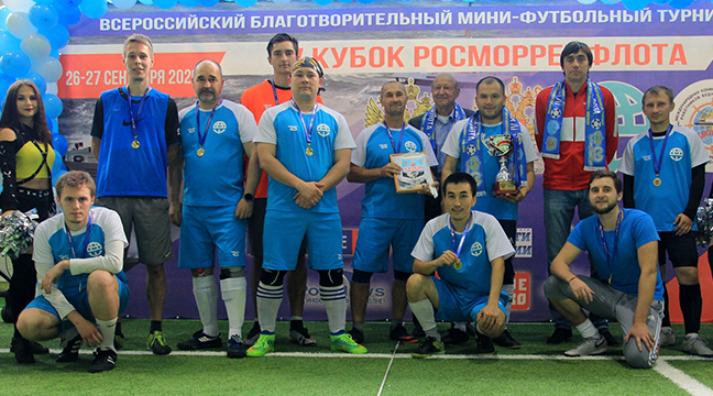 Team of the Sakhalin Branch of FSUE "Rosmorport" wins the Silver playoff of the mini-football tournament