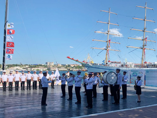The sea voyage "Sails of Memory" with the participation of the sailing ship Khersones started