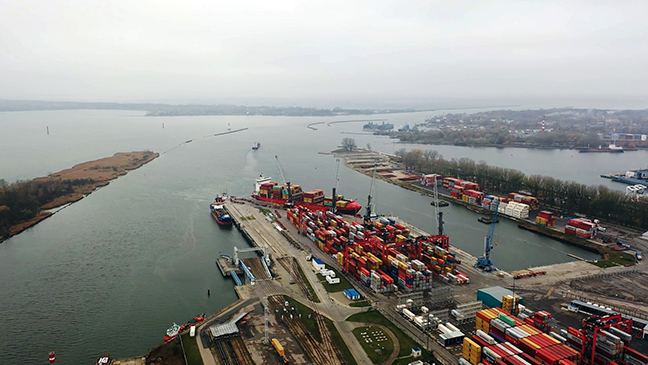 The volume of cargo handling at the seaport of Kaliningrad showed growth for the first time in three years