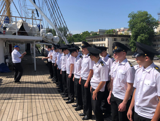 The Khersones sailing boat accepts the first crew of cadets in 2022
