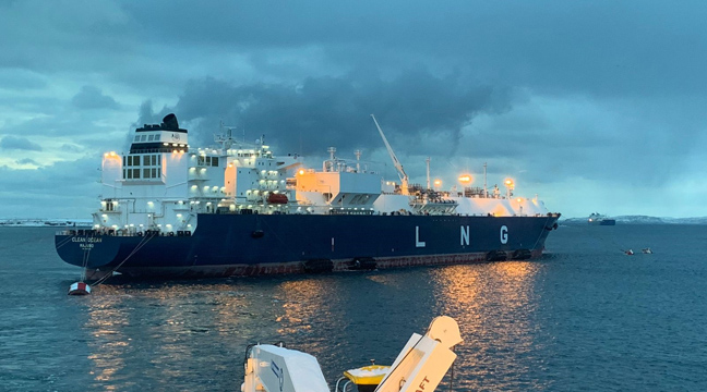 Pilots of Murmansk branch provide pilotage for two gas tankers in Kilda Strait