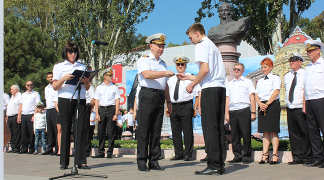Azov Basin Branch director takes part in cadet initiation events 
