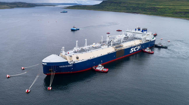 The pilots of the Murmansk branch of FSUE "Rosmorport" provided pilotage and experimental placement of the Christophe de Margerie gas carrier in the Kildin Strait