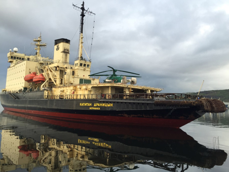 Kapitan Dranitsyn Icebreaker is Deinstalling Polar Station off Drifting Ice-Floe 