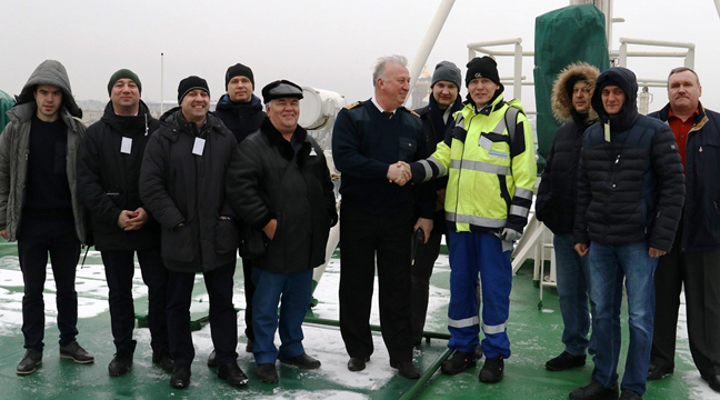 Practical training for sample collection of dangerous substances content from vessels