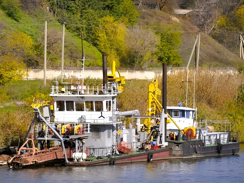 Donskoy-301 non-propelled dredger Donskoy-301 non-propelled dredger