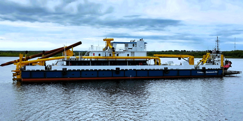 Severo-Dvinsky-701 non-propelled dredger Severo-Dvinsky-701 non-propelled dredger